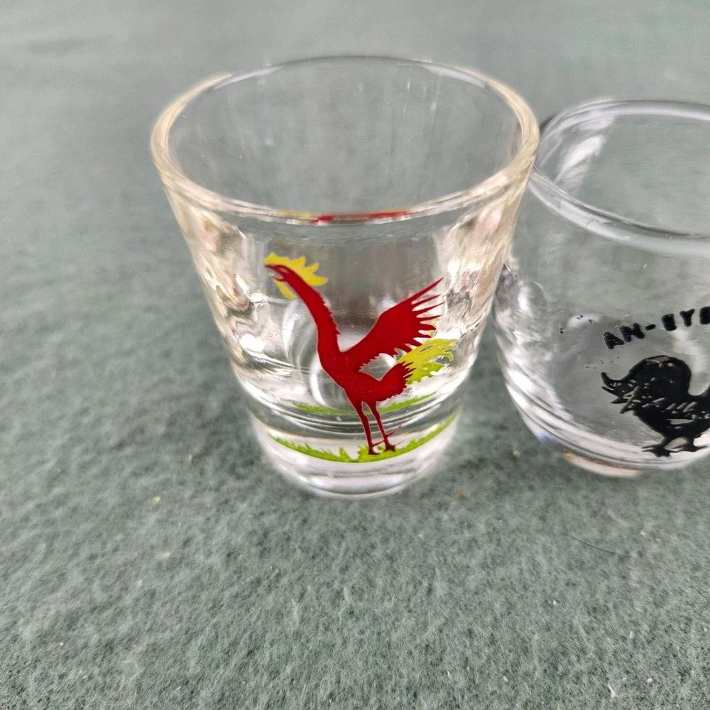 2 Vintage MCM Federal Red Rooster Shot Glasses Barware & 1‎ Rooster Eye Opener